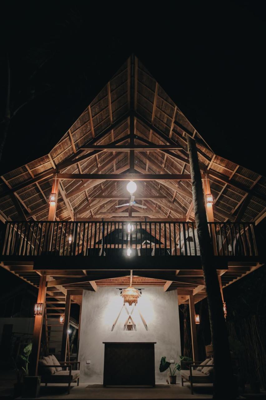 Lampara Siargao Boutique Hostel General Luna  Esterno foto